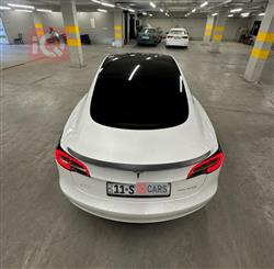 تسلا موديل 3